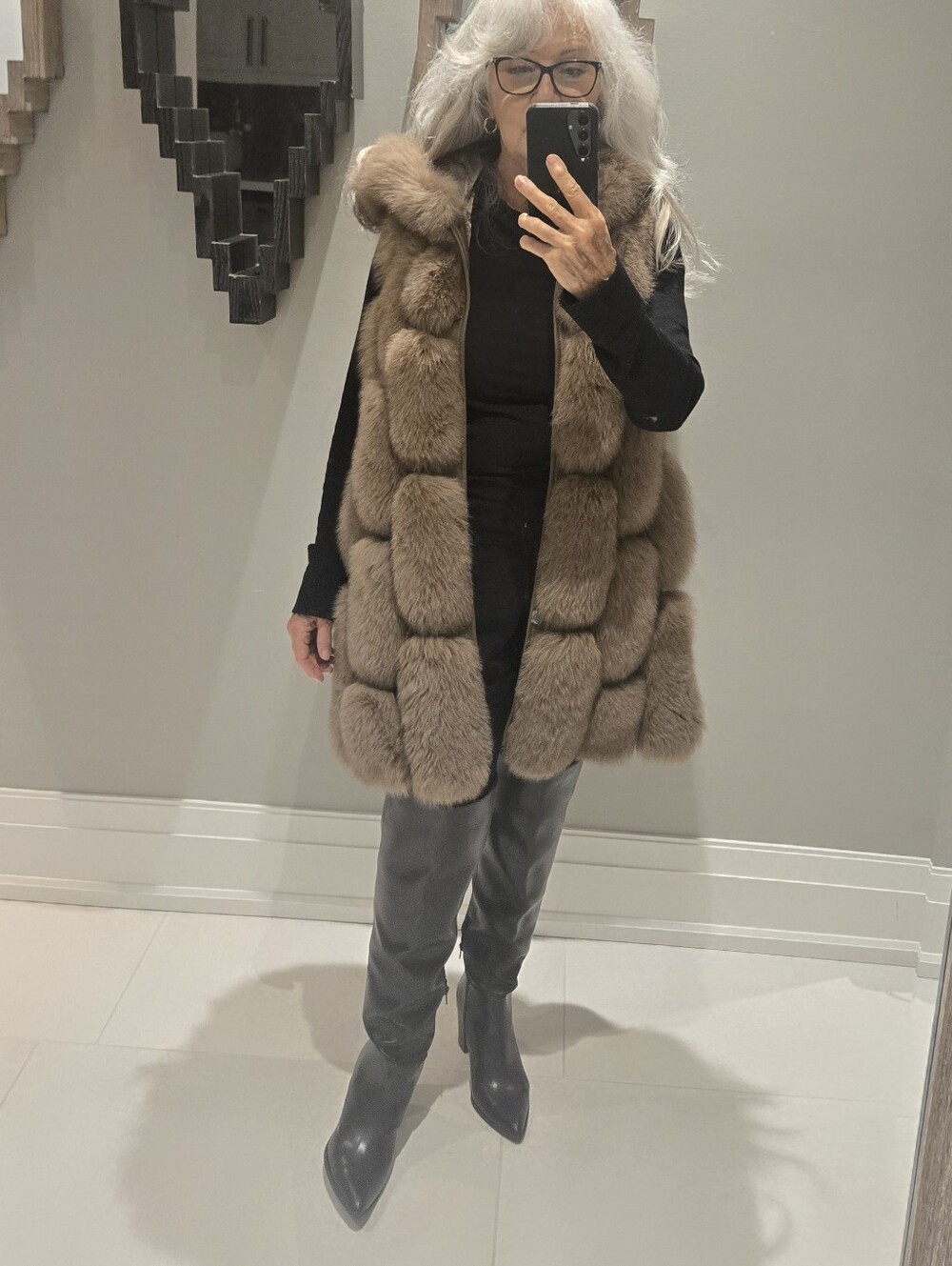 Victoria Wang Fur Vest NWT Med